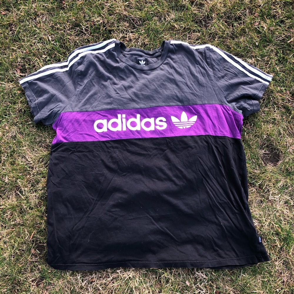 Adidas Logo stripe Tee purple/grey